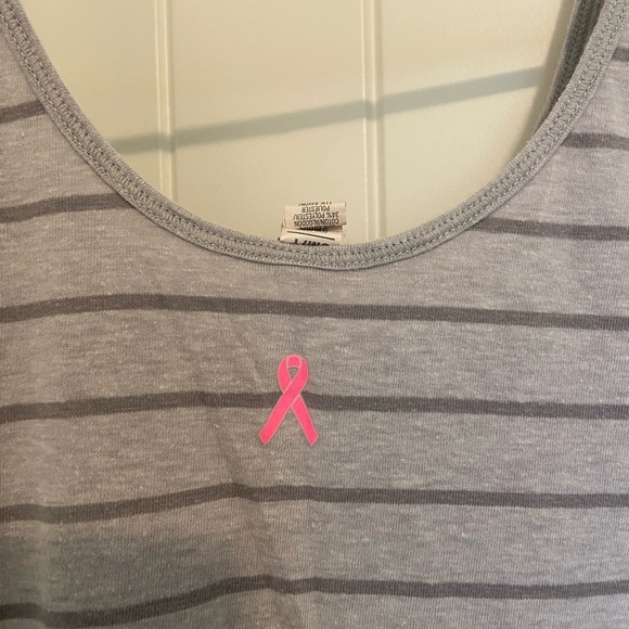 Under Armour women’s semi-fitted heat gear gray striped hero active tank small‎ - Picture 6 of 6